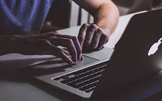 凌晨激战！26岁姆巴佩2射1传创69年历史神迹，助皇马3-0复仇